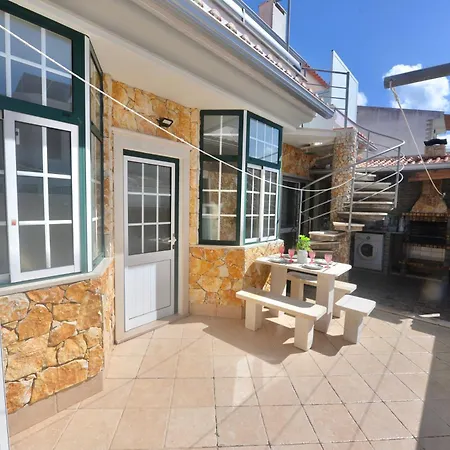 Nyaraló Peaceful Patio & Bbq House-nazare *